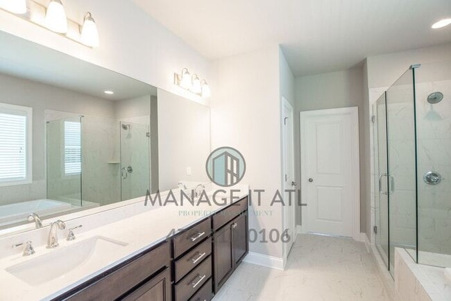 Building Photo - Brand New 4 Bedroom House in Suwanee close to HWY 85