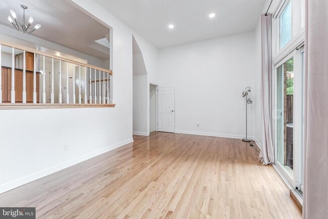 Building Photo - 2331 Harleyford Ct