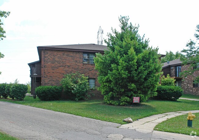 Building Photo - 1863 Roosevelt Ave