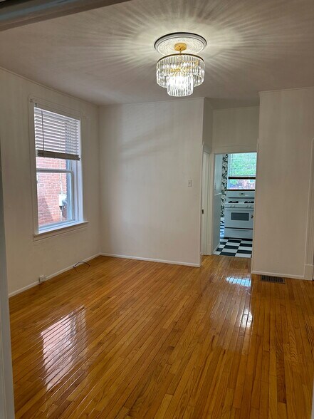 Building Photo - 4269 Botanical Ave