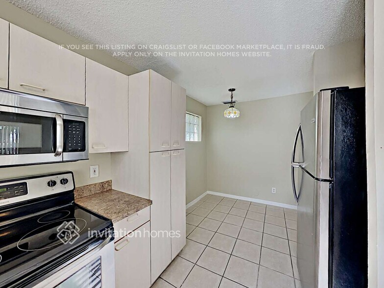 Building Photo - 3457 NW 112th Way