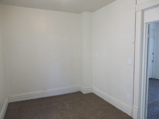 Building Photo - 1235 Swinney Ave