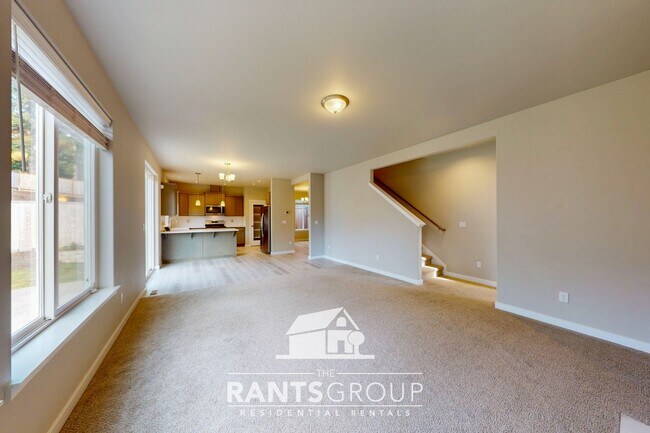 Building Photo - Modern 3-Bed Home in Steilacoom Ridge w/ AC, Fenced Yard and Easy Commute to JBLM!