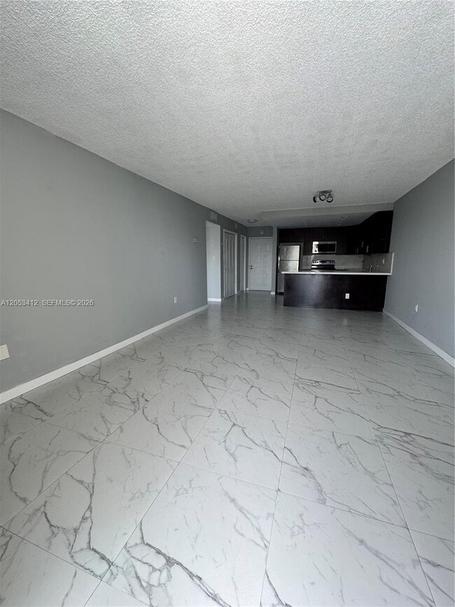 Building Photo - 6930 Miami Gardens Dr