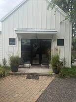 Building Photo - 2826 N 28th St