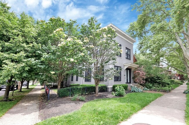 Building Photo - Modern Luxury Living in the Heart of Victorian Village