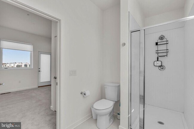 Building Photo - 3000 Schirra Ln