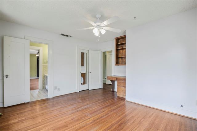 Building Photo - 2625 S University Dr