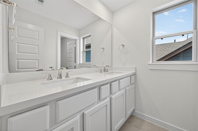 Building Photo - 23806 Pullin Market Dr