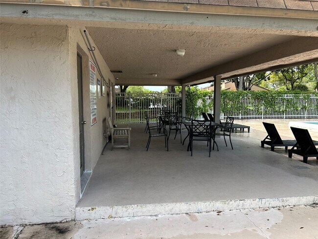 Building Photo - 3571 NW 94th Ave