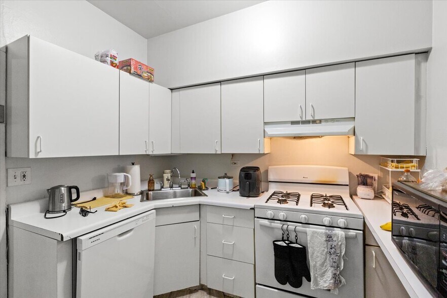 Building Photo - 442 W Arlington Pl