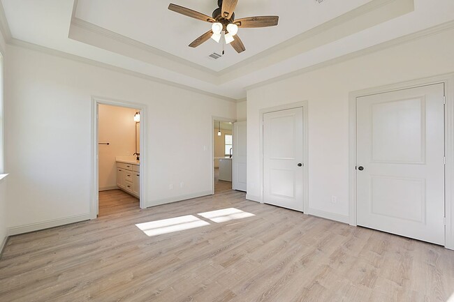 Building Photo - 1510 Echols St