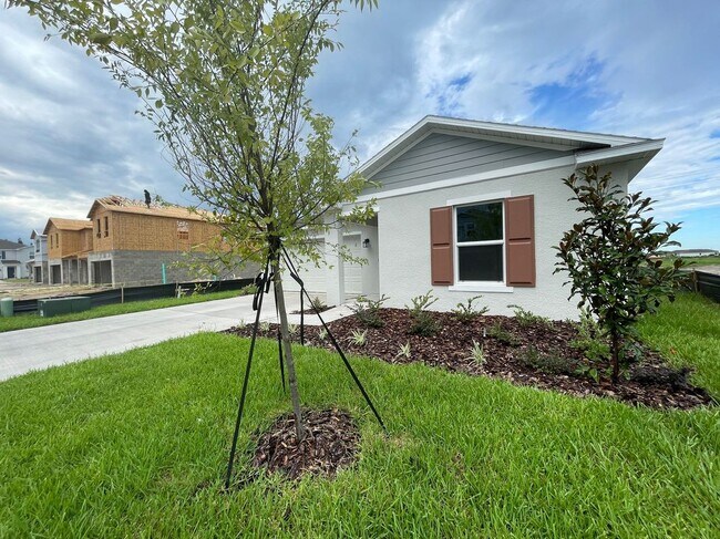 Building Photo - 1543 Jessica Blvd