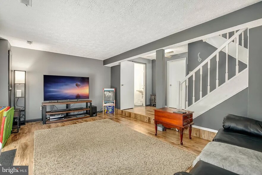 Basement for Entertainment - 12504 Timber Hollow Pl