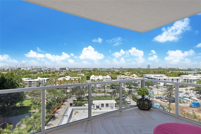 Building Photo - 10225 Collins Ave