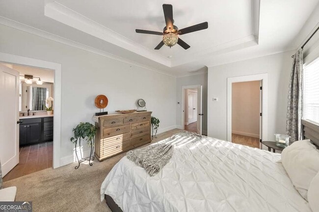 Building Photo - 320 Oak Arms Wy