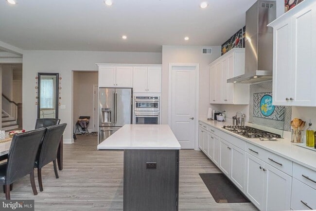 Building Photo - 2794 Golden Aster Pl