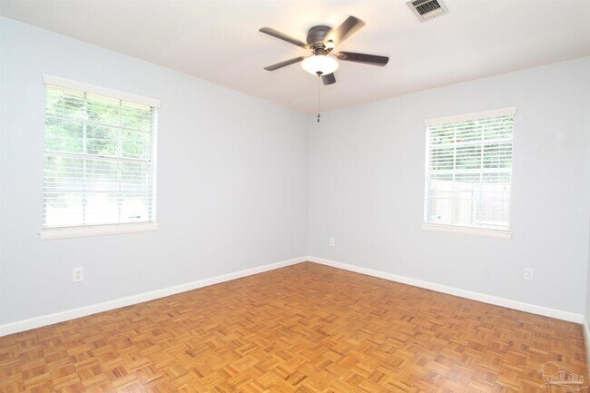 Building Photo - 1400 N D St