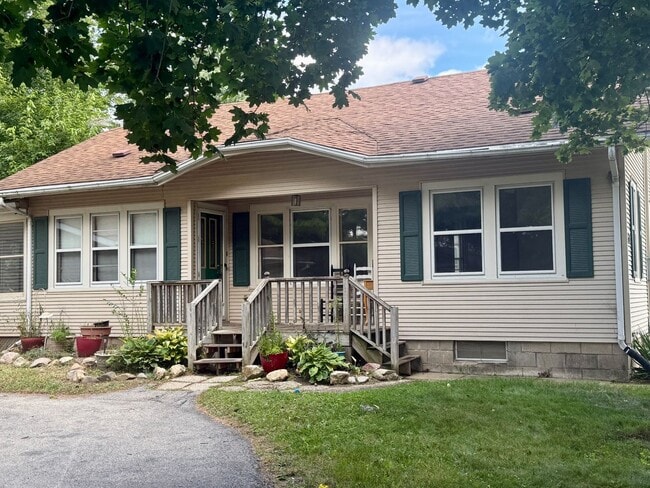 Primary Photo - Loves Park 3 bedroom