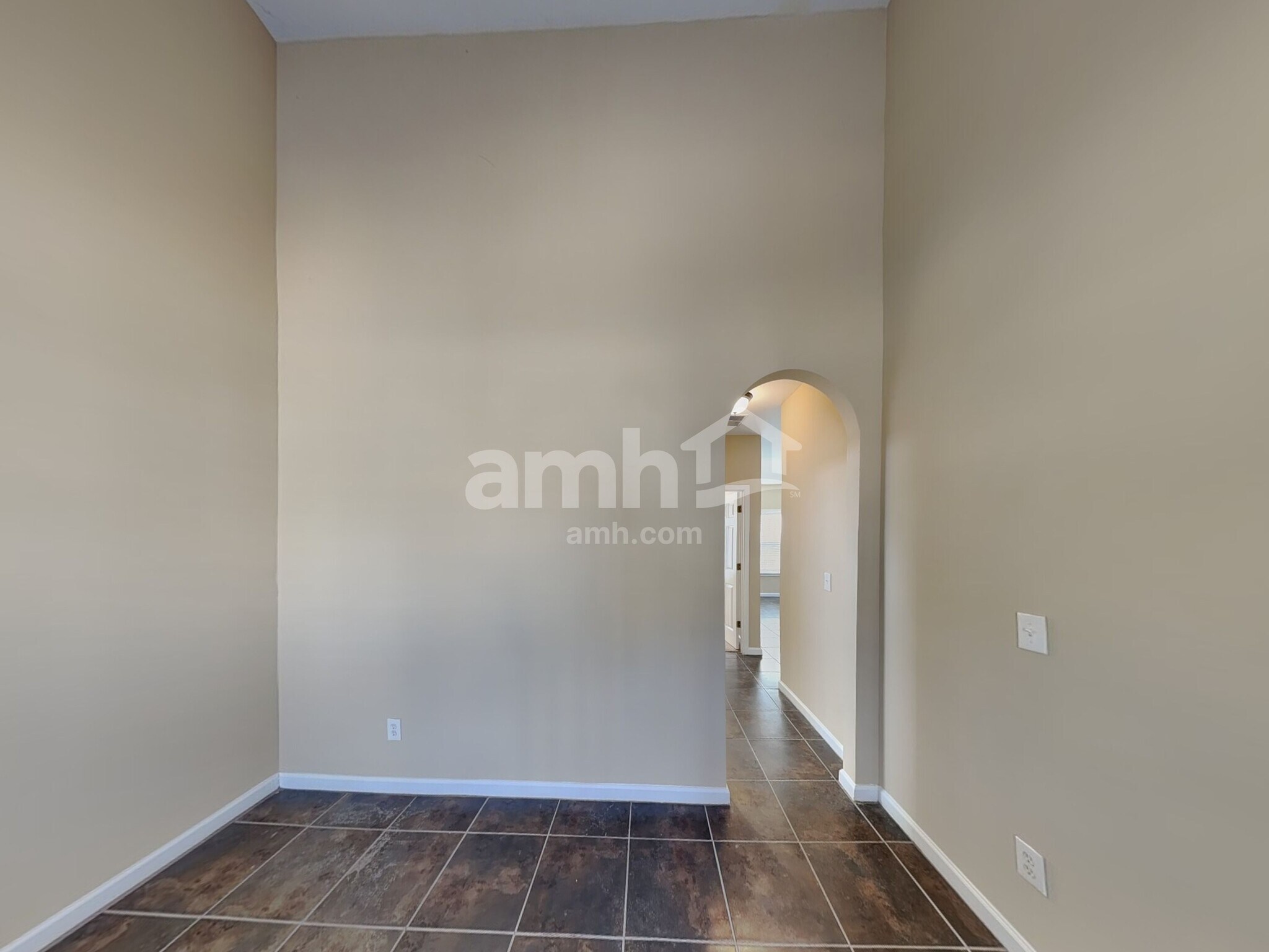 Building Photo - 6855 River Island Cir