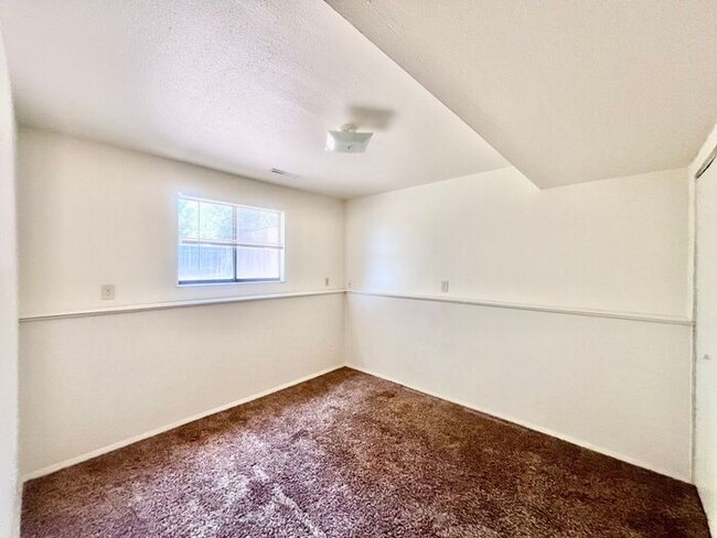 Building Photo - 3 Bedroom Home in SW Loveland!