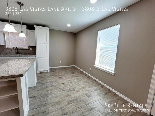Building Photo - 3808 Las Vistas Ln