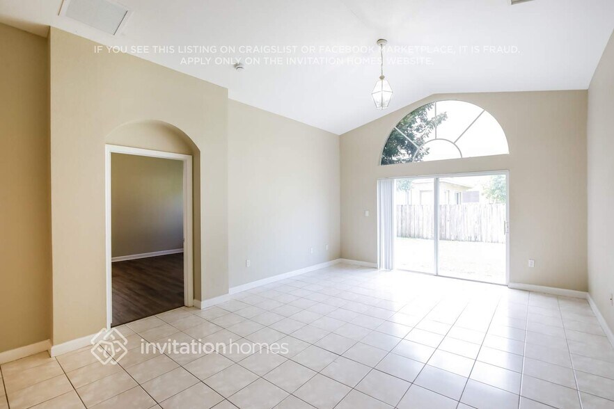 Building Photo - 22042 SW 94th Ave