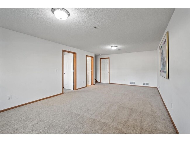 Building Photo - 5046 Yuma Ln N