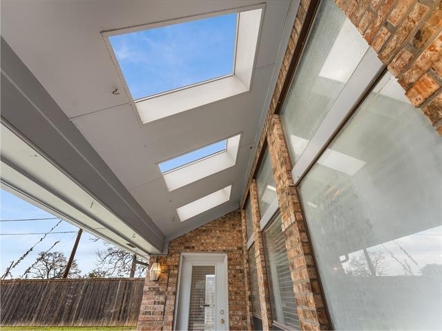 Building Photo - 400 Ricker Ct