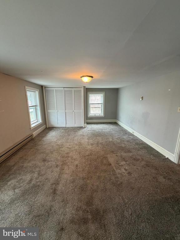 Building Photo - 300 S Cedar Ln