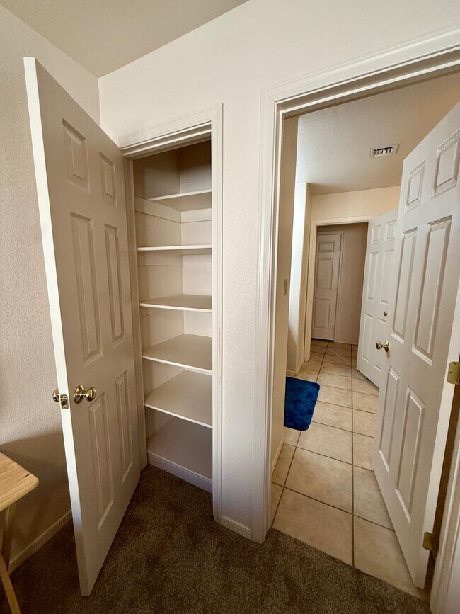 Building Photo - 11785 Calle Gaudi