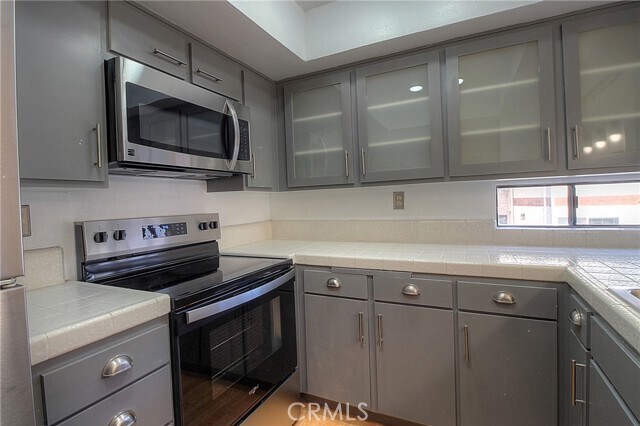 Building Photo - 400 N Louise St