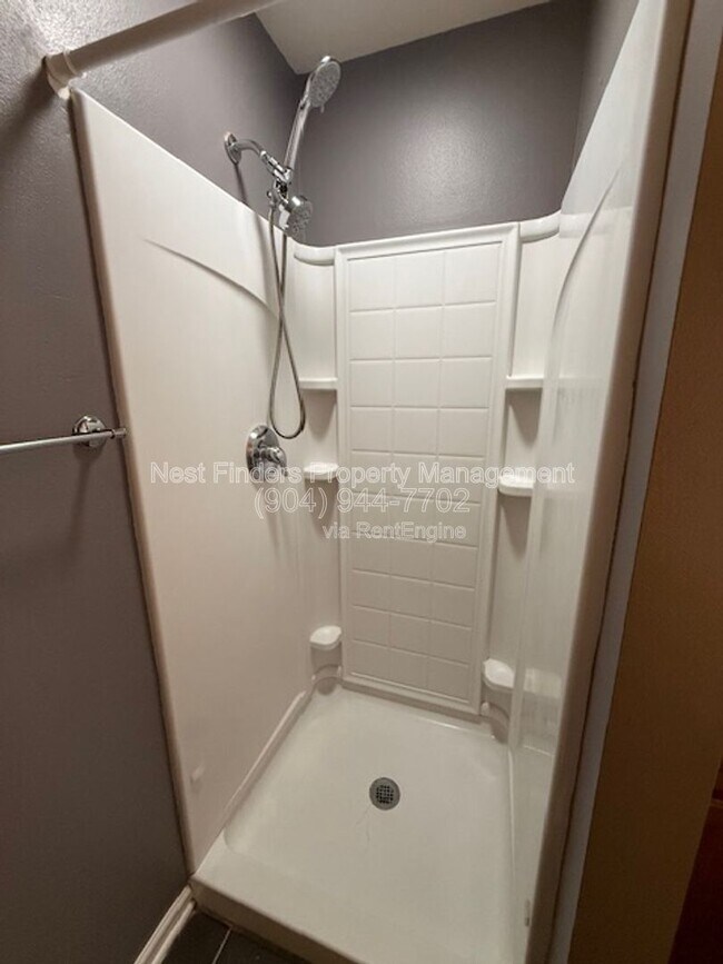 Building Photo - 12059 Hayden Lakes Cir