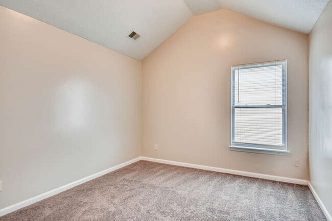 Building Photo - Newer Home For Rent 2 Story - Just Like Br...