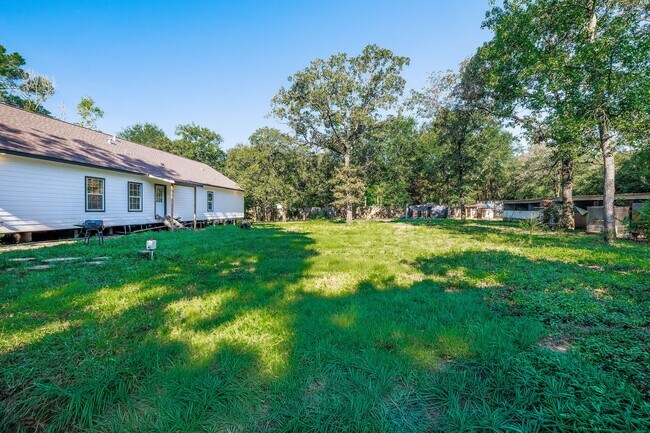 Building Photo - 4517 Emerson Ct