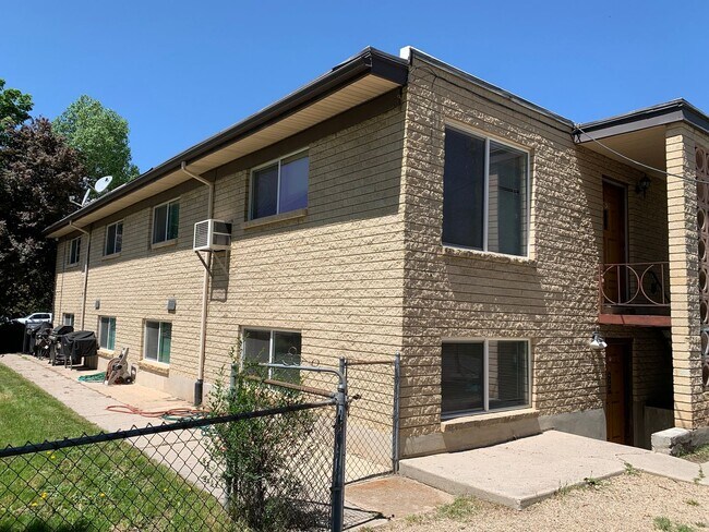 Building Photo - 31 S 100 E