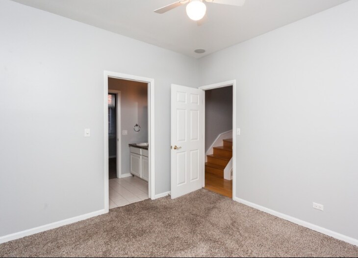 Building Photo - 2427 N Clybourn Ave