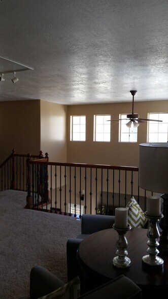 Building Photo - 13437 S Corbin Valley Dr
