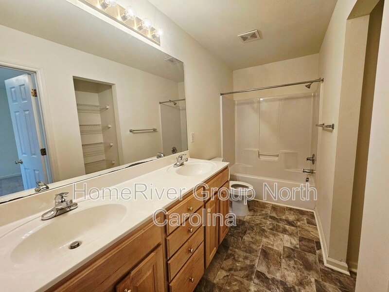 Building Photo - 3764 Winborne Ln