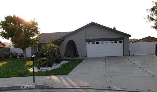 Primary Photo - 11131 Davenport Pl