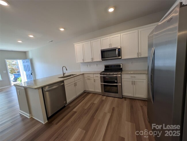 Building Photo - 3433 Glenn Hope Wy