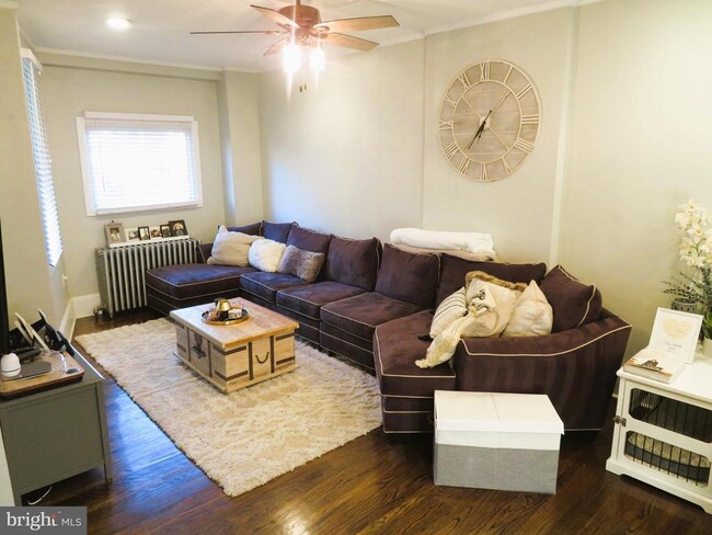 Building Photo - 5206 Ridge Ave