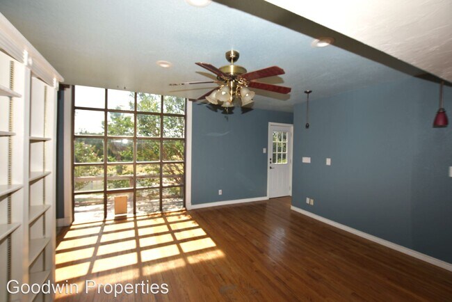 Building Photo - 5 br, 5 bath House - 718 Owl Hollow Road