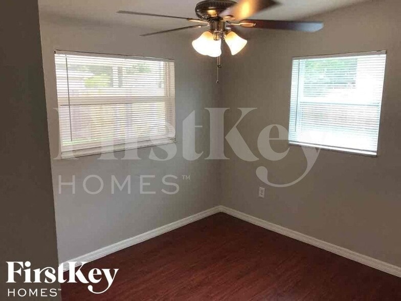Building Photo - 9242 82nd Way N