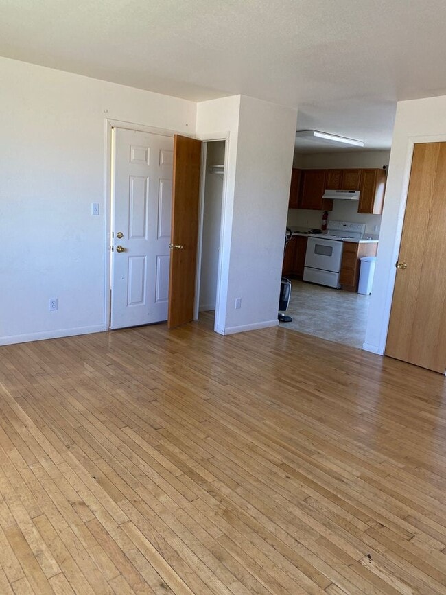 Building Photo - 4407 E Crow Dr