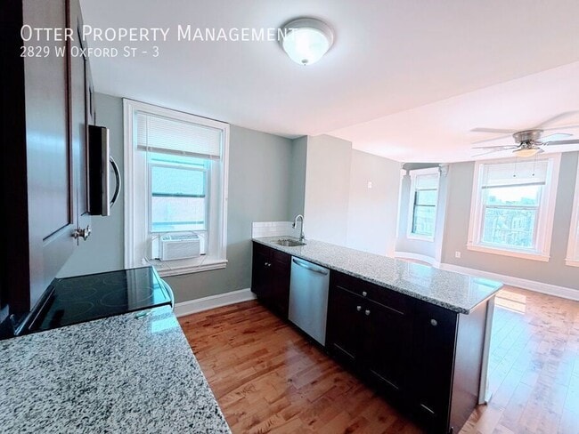 Building Photo - 2829 W Oxford St