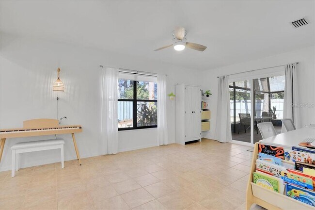 Building Photo - 4518 NW 20th Ter