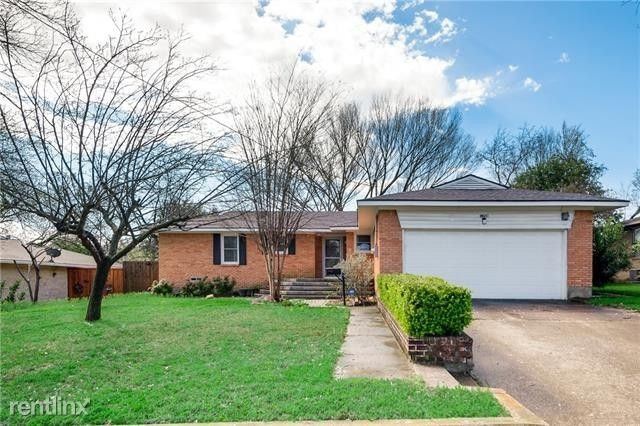 Building Photo - 1708 E Union Bower Rd