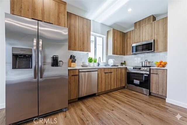 Building Photo - 1859 1/2 S Crenshaw Blvd