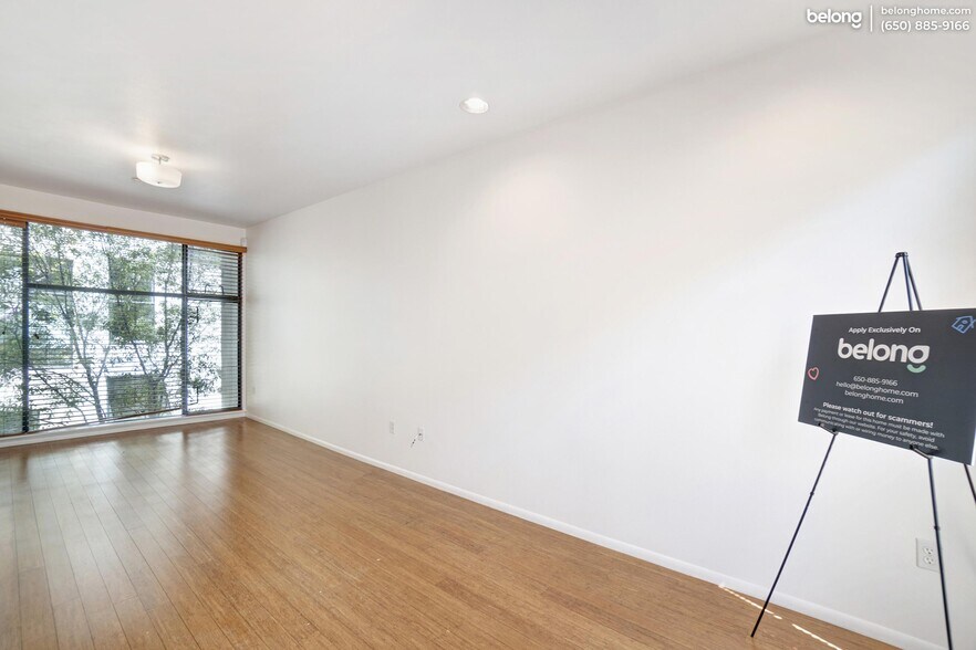 Building Photo - 153 City Limits Cir